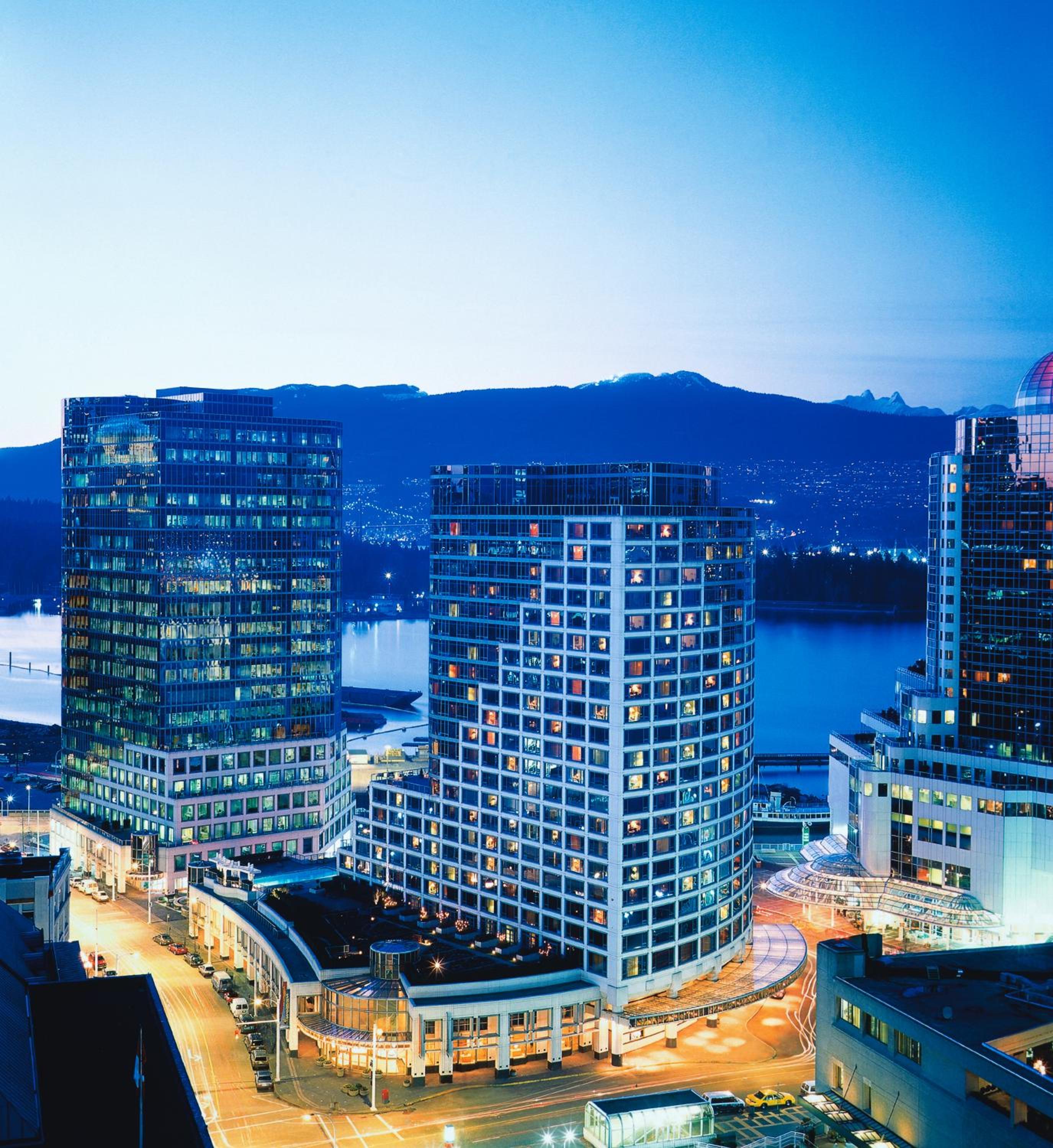 Fairmont Waterfront