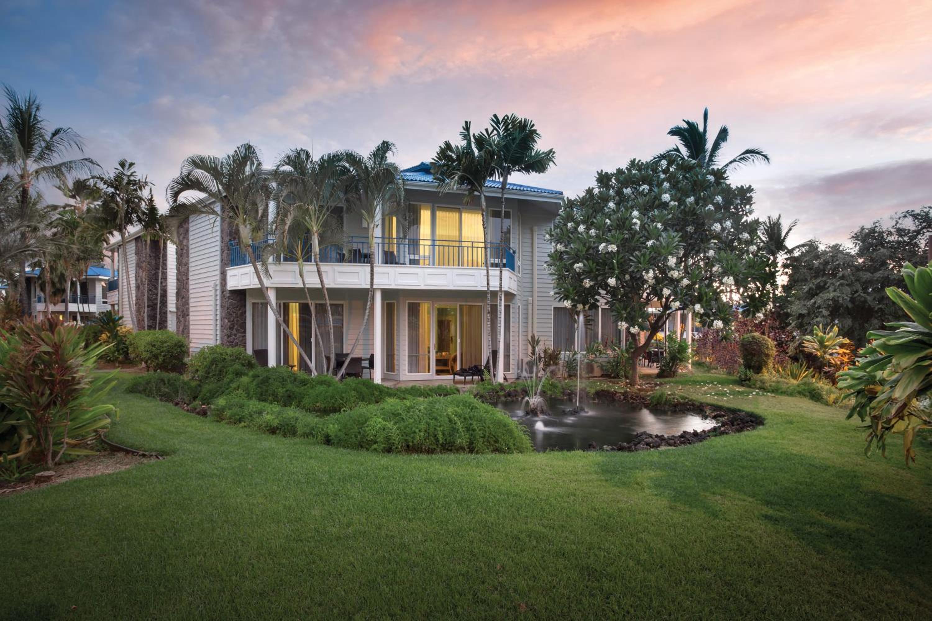 Holua Resort