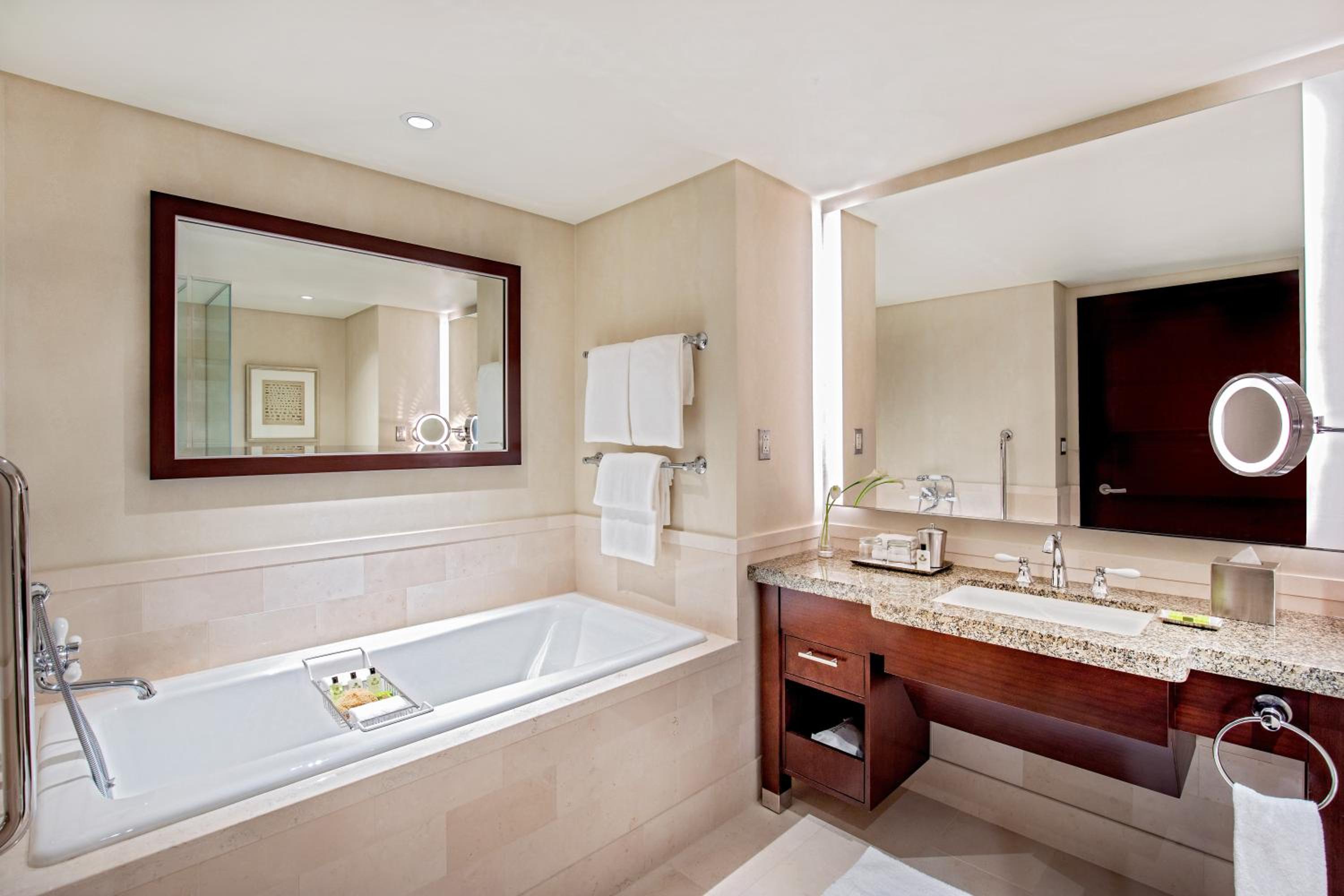 InterContinental Boston by IHG