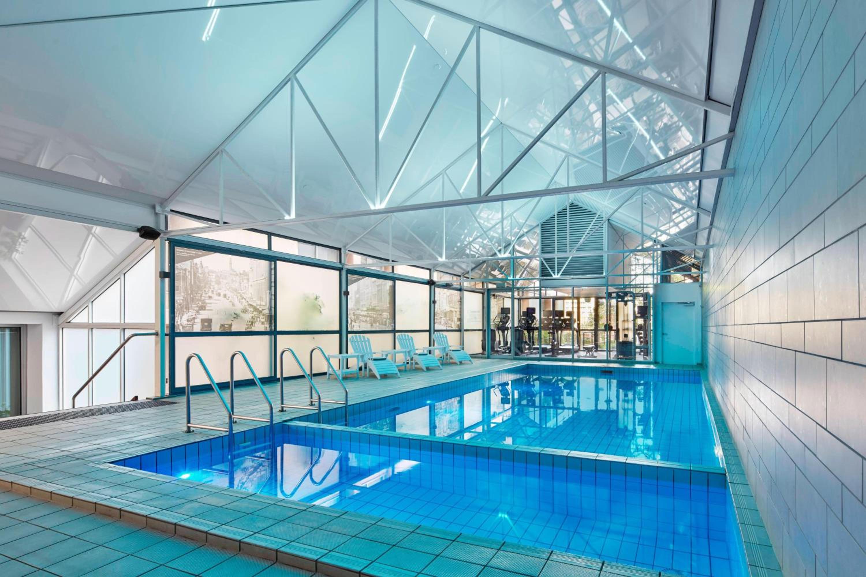 Melbourne Marriott Hotel