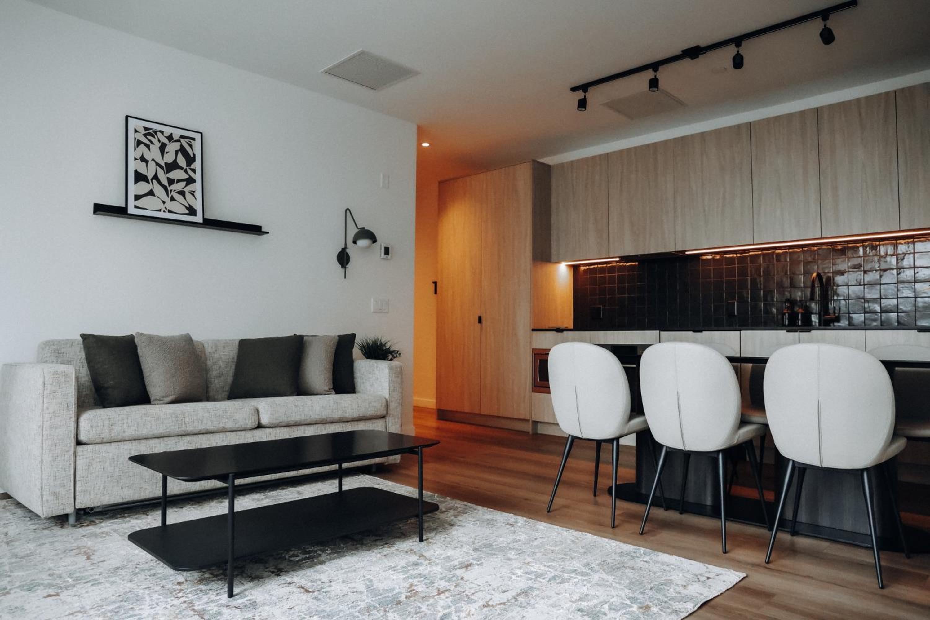 Smithe House