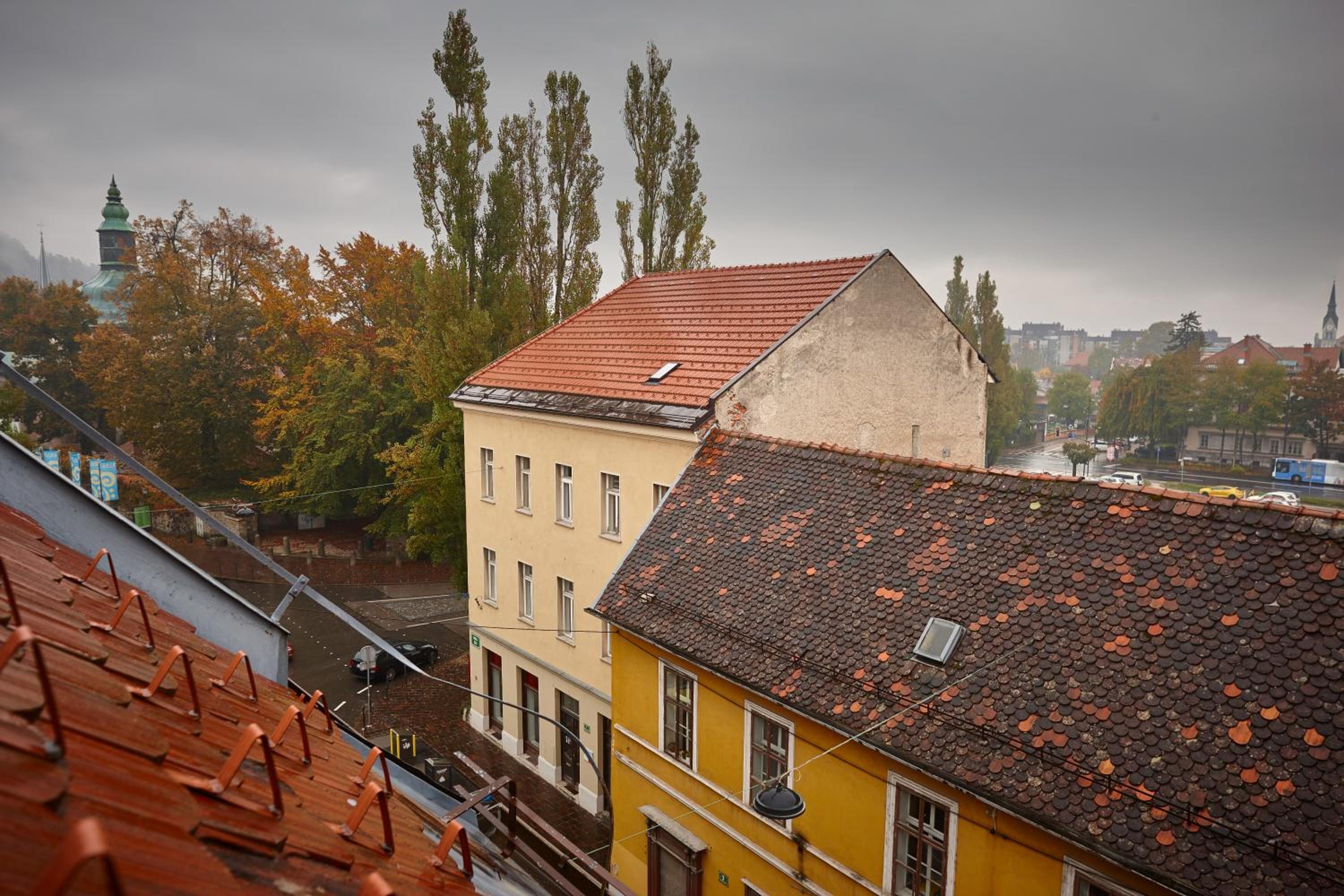 Hotel Mrak