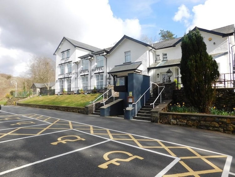 hotel image 0
