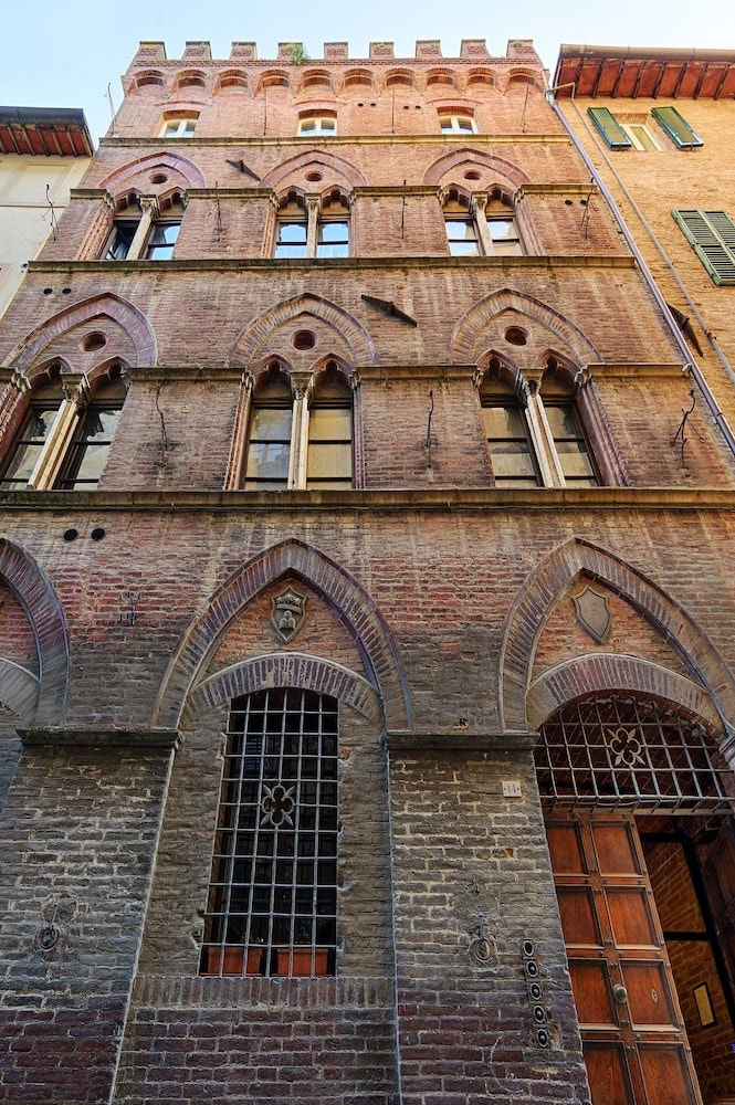 hotel image 0