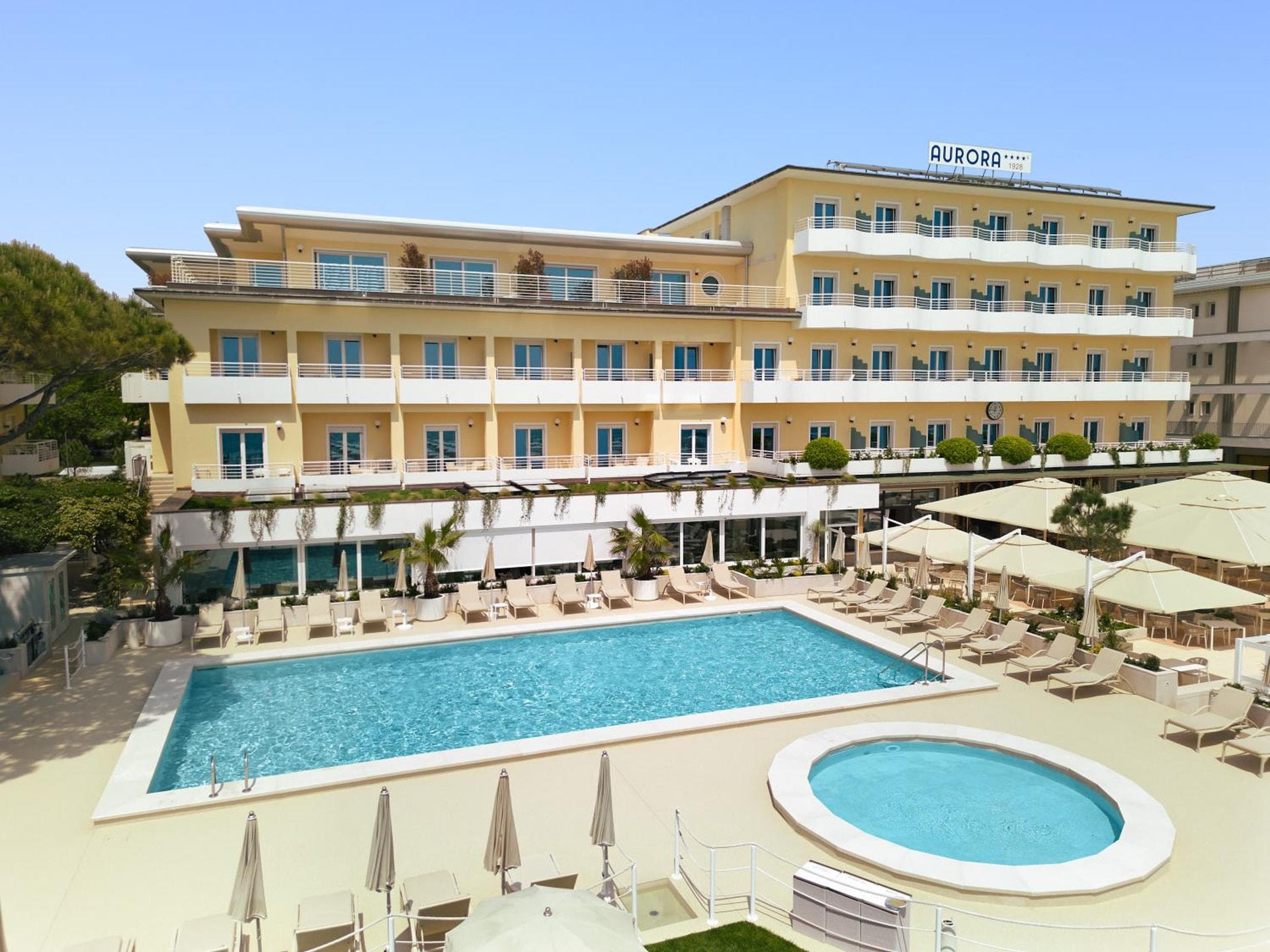 Hotel Aurora